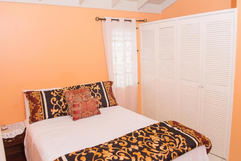 Perfect Vacation Villa Монтего Бей Екстериор снимка